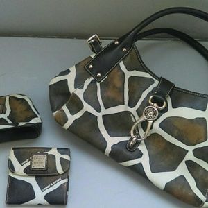 Dooney and Bourke shoulder bag